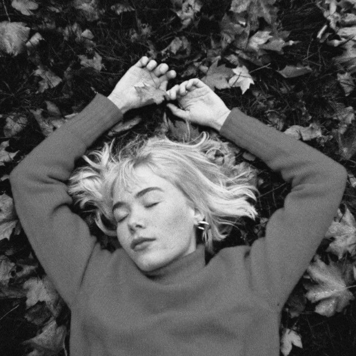 we fell in love in october - Song · girl in red