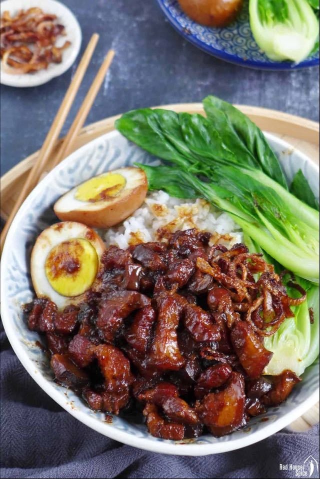 Lu rou fan (滷肉飯)