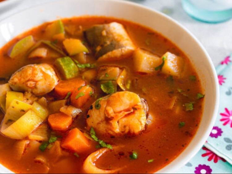 Caldo de pescado