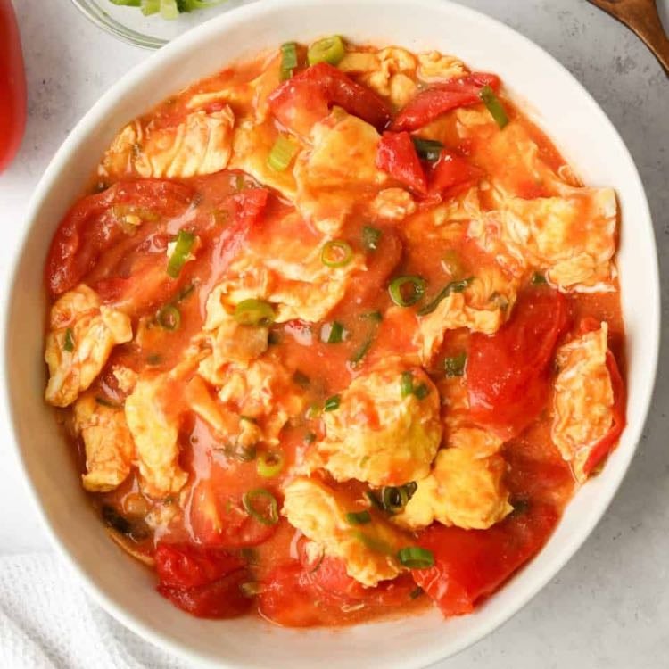 Fān Qié Chǎo Dàn (番茄炒蛋) - Tomato egg stir fry