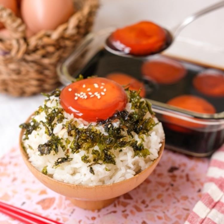 Noreunja-jang - Marinated egg yolks