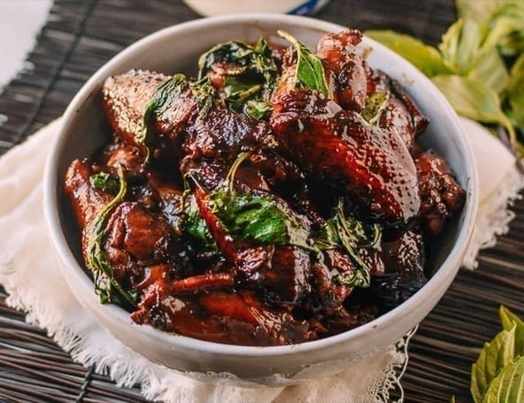 San Bei Ji (三杯鸡) - Three cup chicken