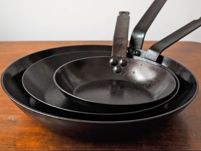 Carbon steel pan