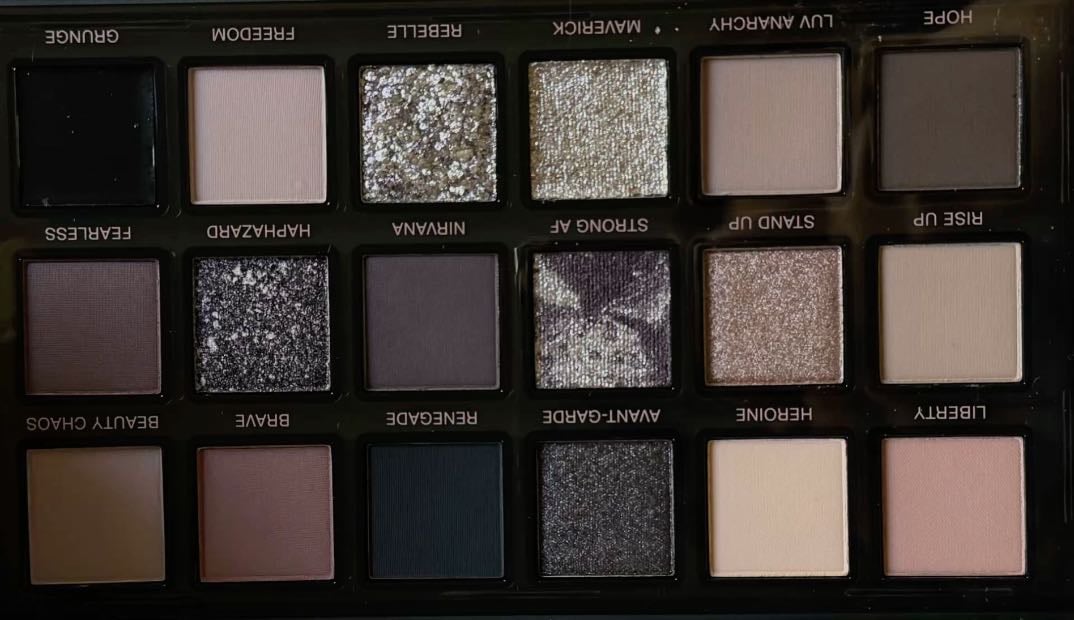 Paleta de Sombras Pretty Grunge - Huda Beauty