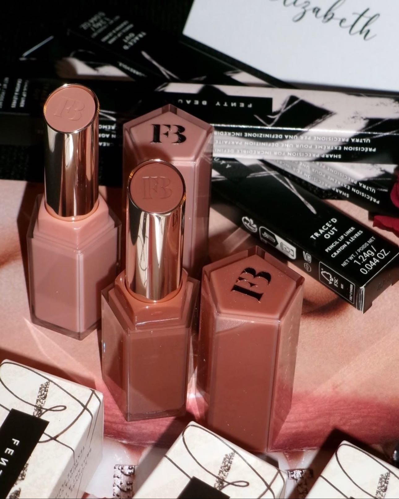 Fenty beauty glass bomb stick - Shade fussy