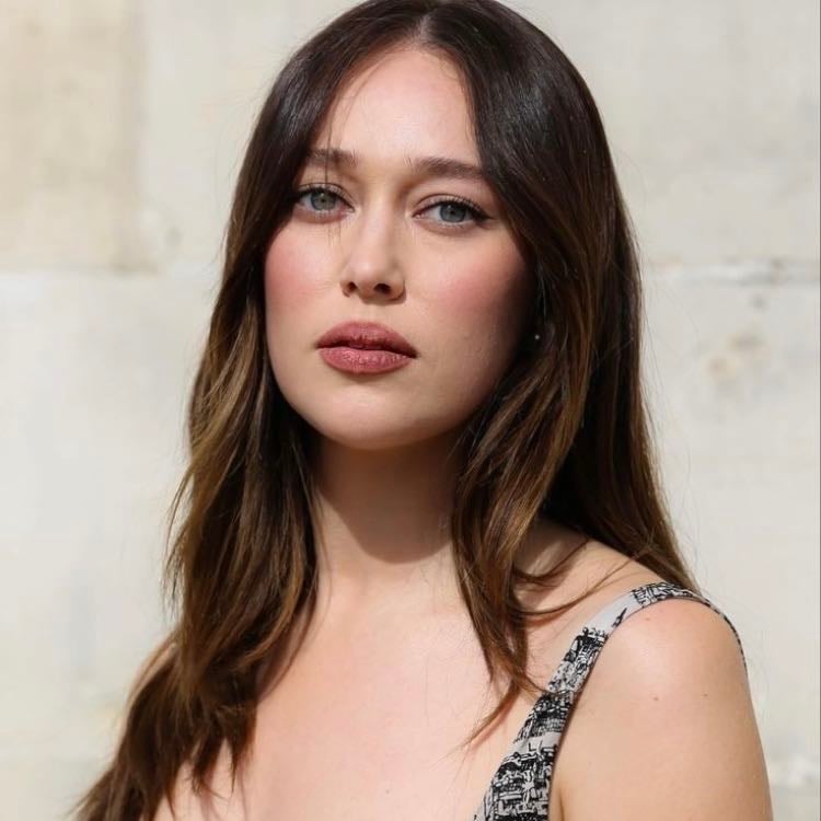 Alycia Debnam-Carey - Australian actress