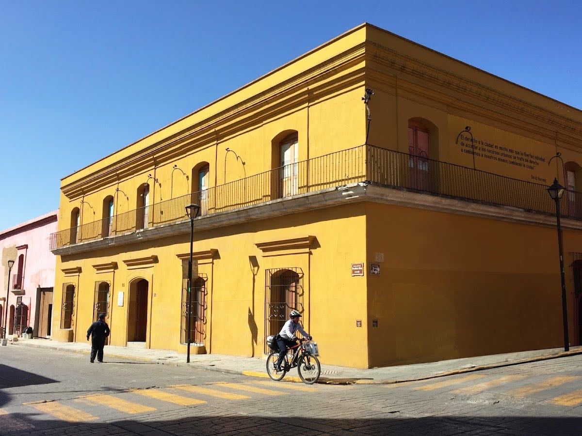 Casa de la Ciudad - Gratis, tiene un foto piso de la ciudad