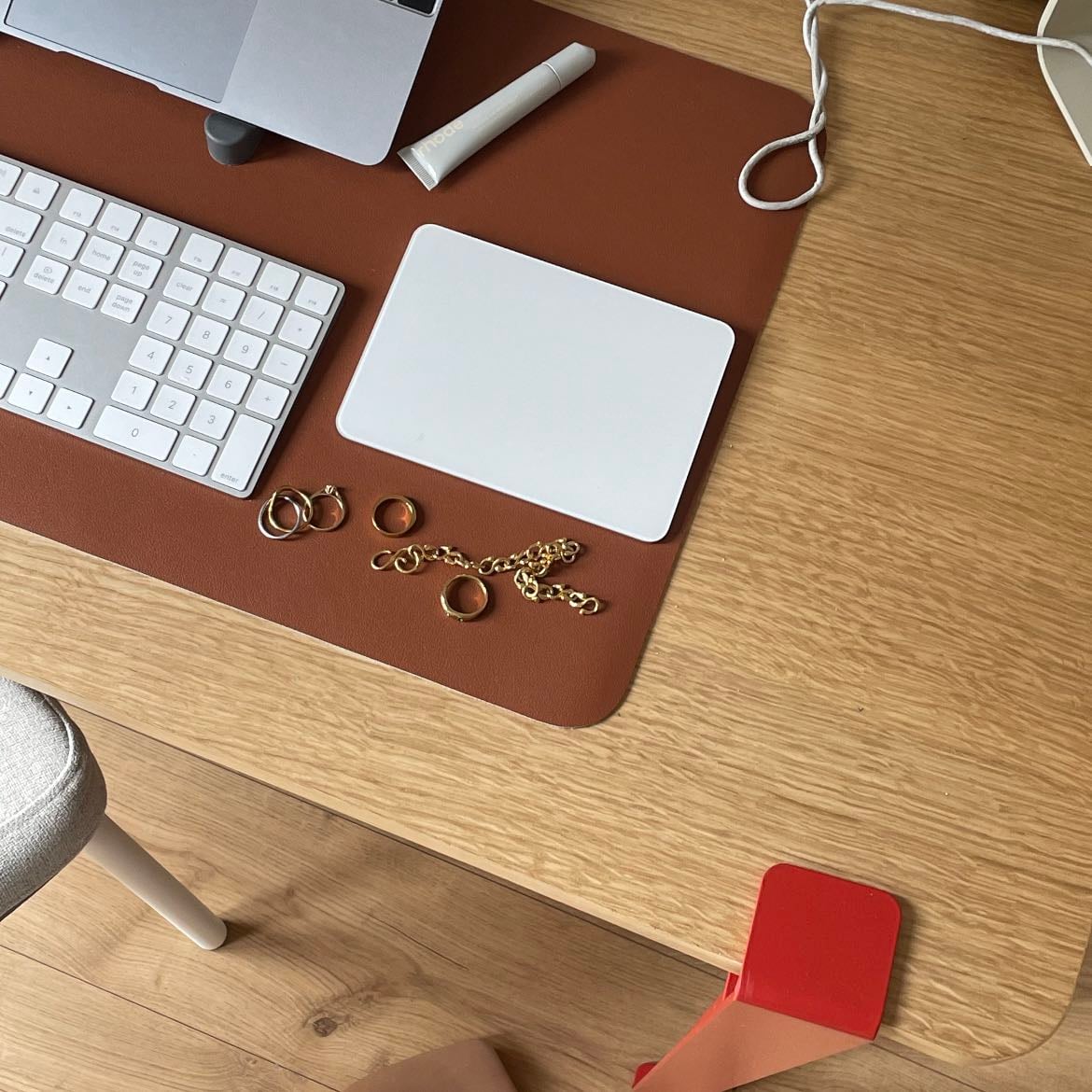 desk