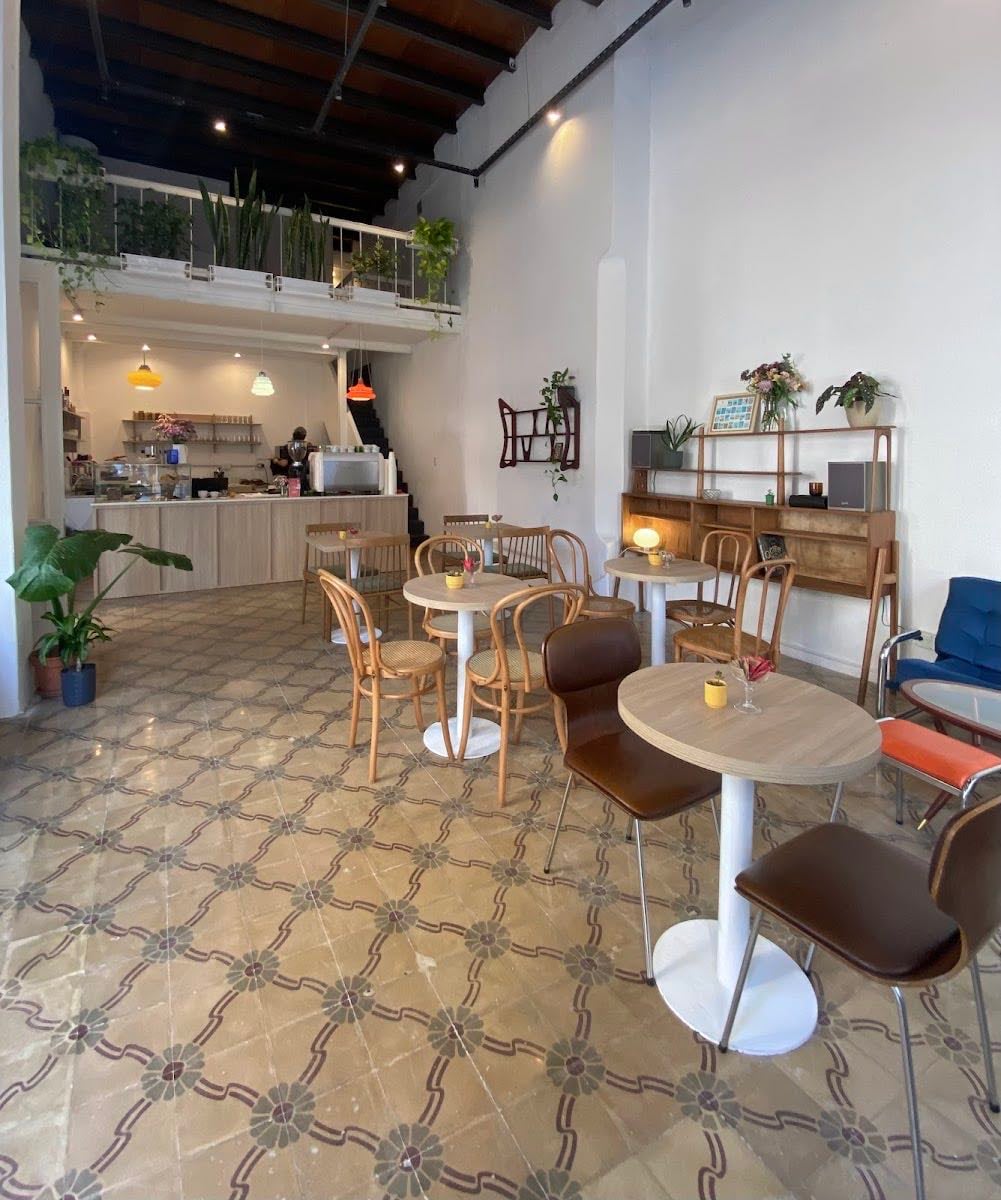 Modular Café
