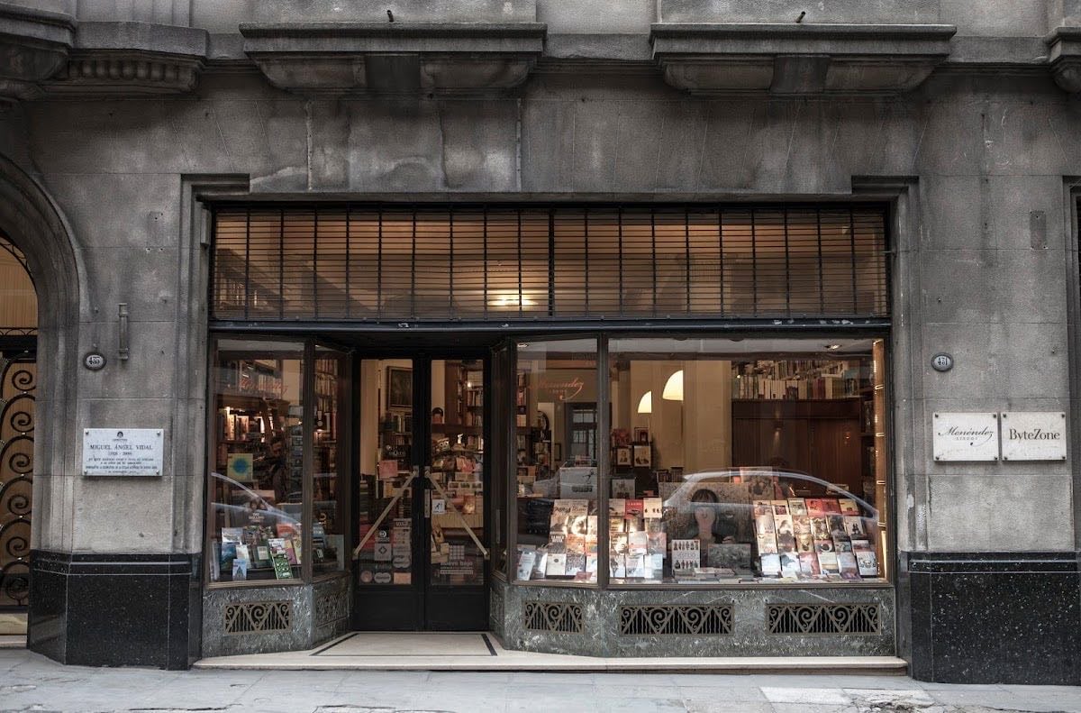 Menéndez Libros