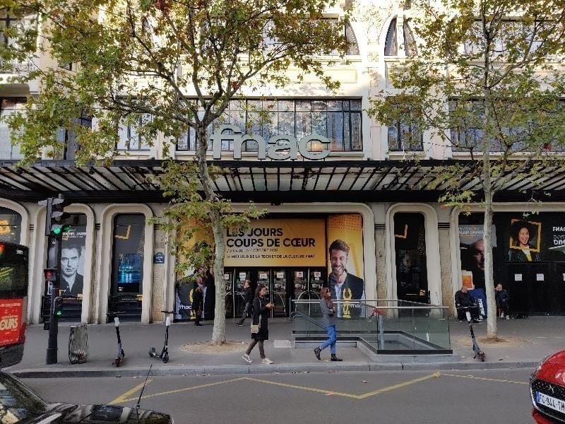 FNAC Paris - Ternes - Pop - UP enhypen