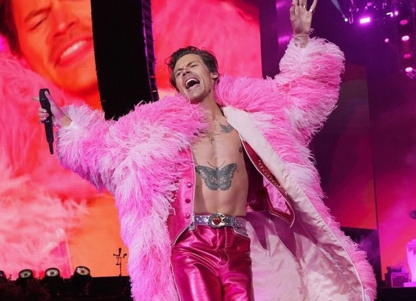 Top 20 Love on tour outfits - other hypelist by Ebba Dellheden