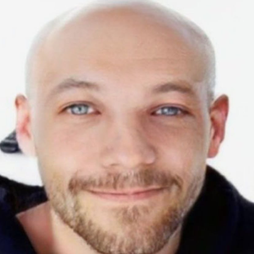 louis - I’m genuinely so proud of this man how he has overcome so much and dealt with so much pain he shouldn’t have had to deal with but every time he kept going and stayed strong and i love him so much. he so funny and cool and he’s just everything. before i became a louis fan i was struggling I had a hard time and at one point tried to take my own life but I’m so glad it didn’t work because i get to see louis becoming the man he is and keep being resilient and honestly him and one direction make me forget about all the bad things happening in my life and with my family they just make me smile and feel happy and i love them all especially louis