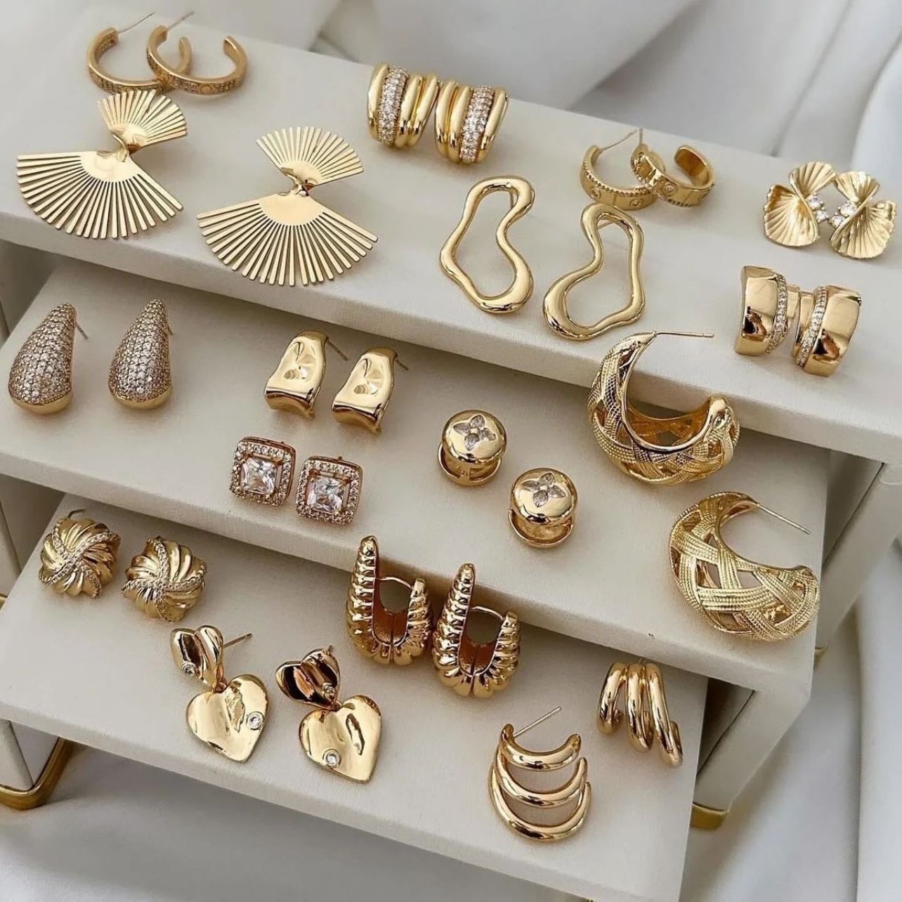 Accessories - You can also give her a gift card or even better