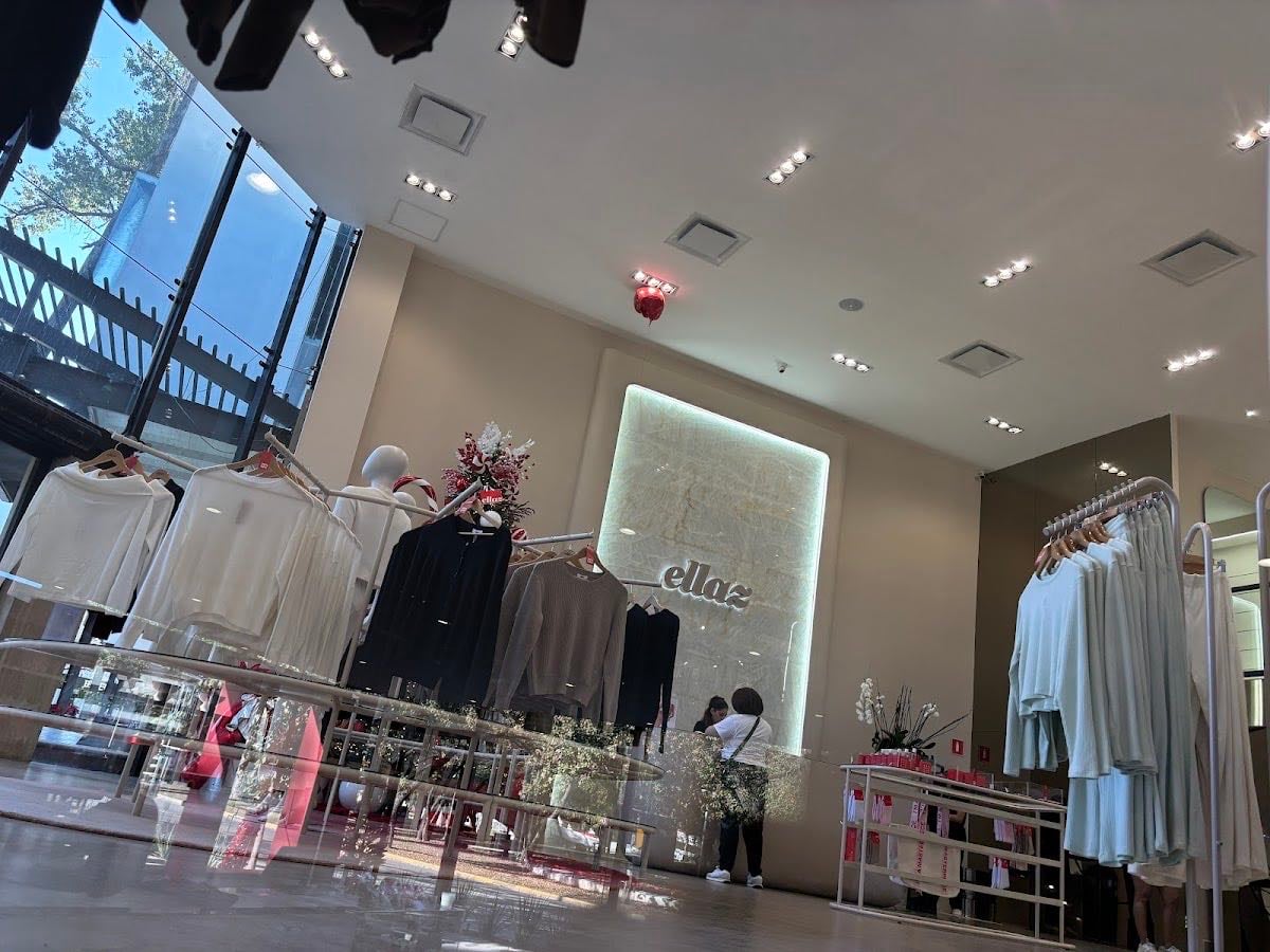 Ellaz Flagship Store
