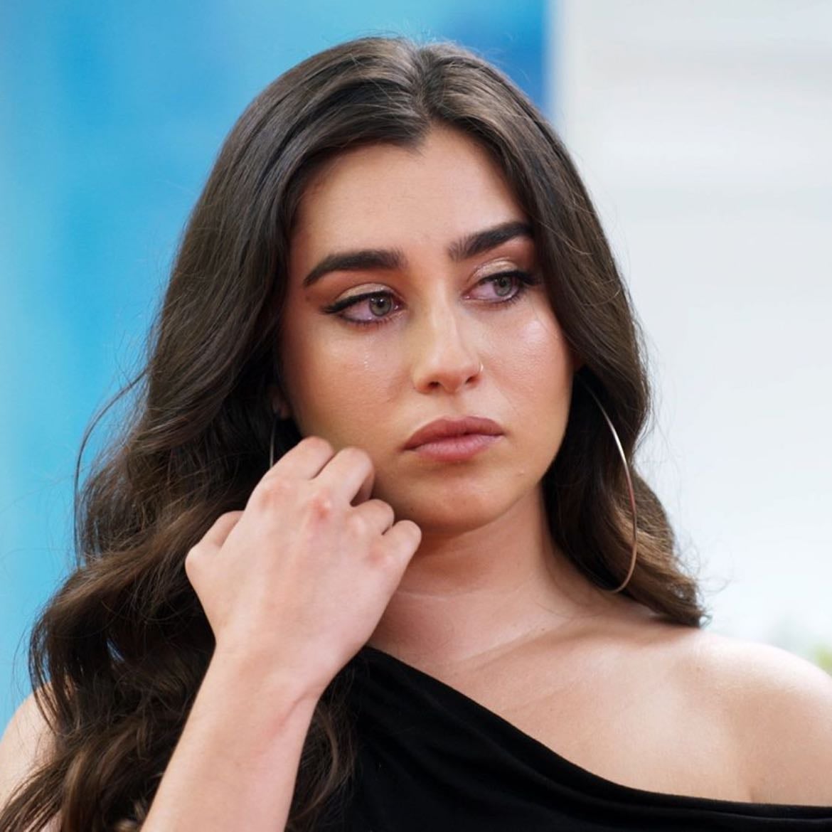 Lauren Jauregui - solo artist & singer of Fifth Harmony