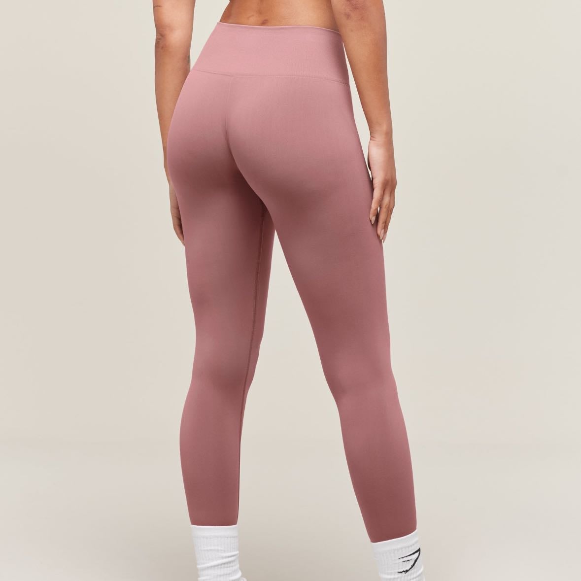 Soft Sculpt Leggings Calm Pink β¬58 - Gymshark