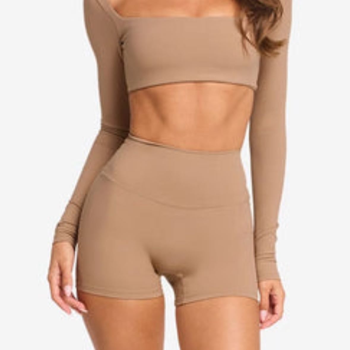 Freedom Scrunch Shorts 4β Toffee β¬53.95 - CSB