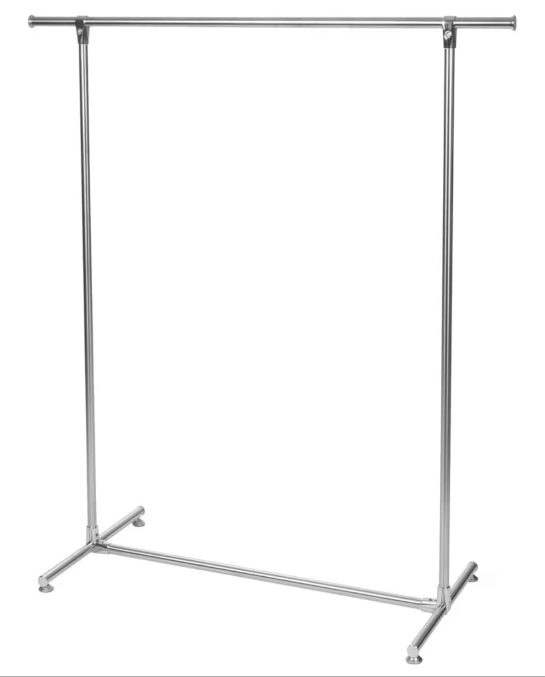 Portant à vêtements sur pied en métal €49.66 - Amazon