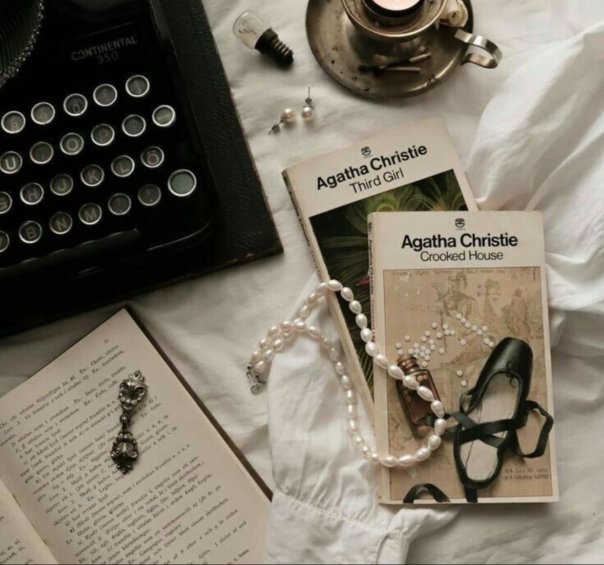 ✦ crímenes con elegancia 🍸