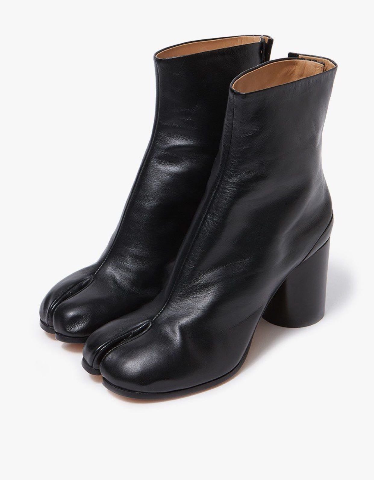 Tabi boots