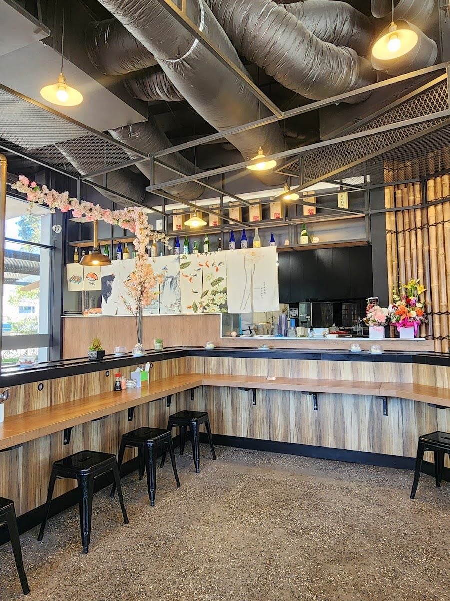 Ougi Kaiten Sushi
