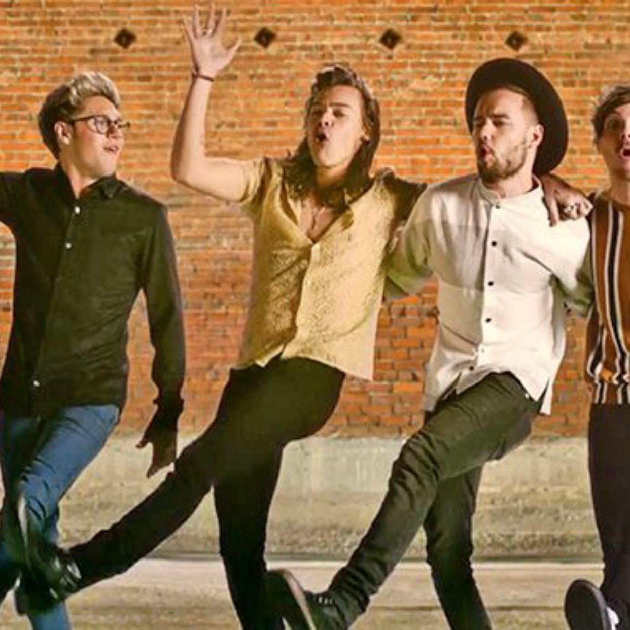 history - okay this is soo cute!! i love how they put the moments from x-factor and earlier music videos!! it’s actually so emotional. it’s also really cute how they were trying to dance near the end!! I ALSO LOVE NIALL WITH GLASSES HE LOOKS SO ADORABLE.