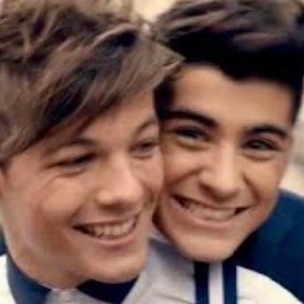 zouis - they are a lethal pair serving a lethal face card
