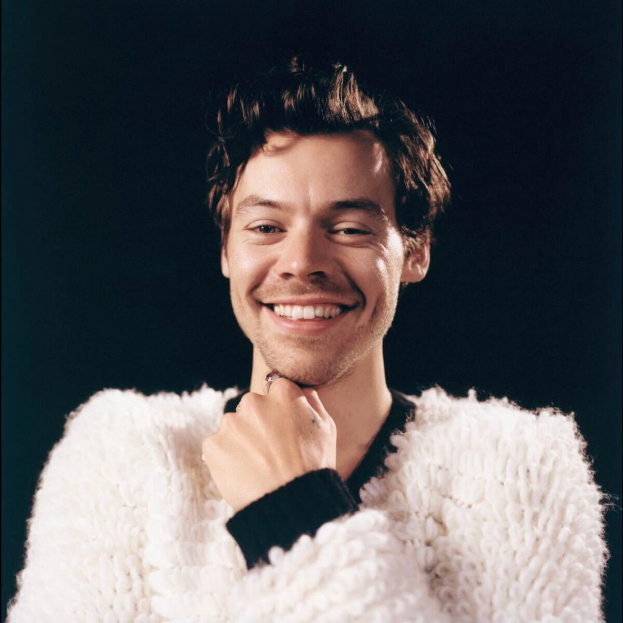 happy bday hazza!! - you are such an amazing person and you have helped so many people with your kindness and your music. you’re finally 31!! i hope you will have an amazing birthday. we love you ❤️❤️