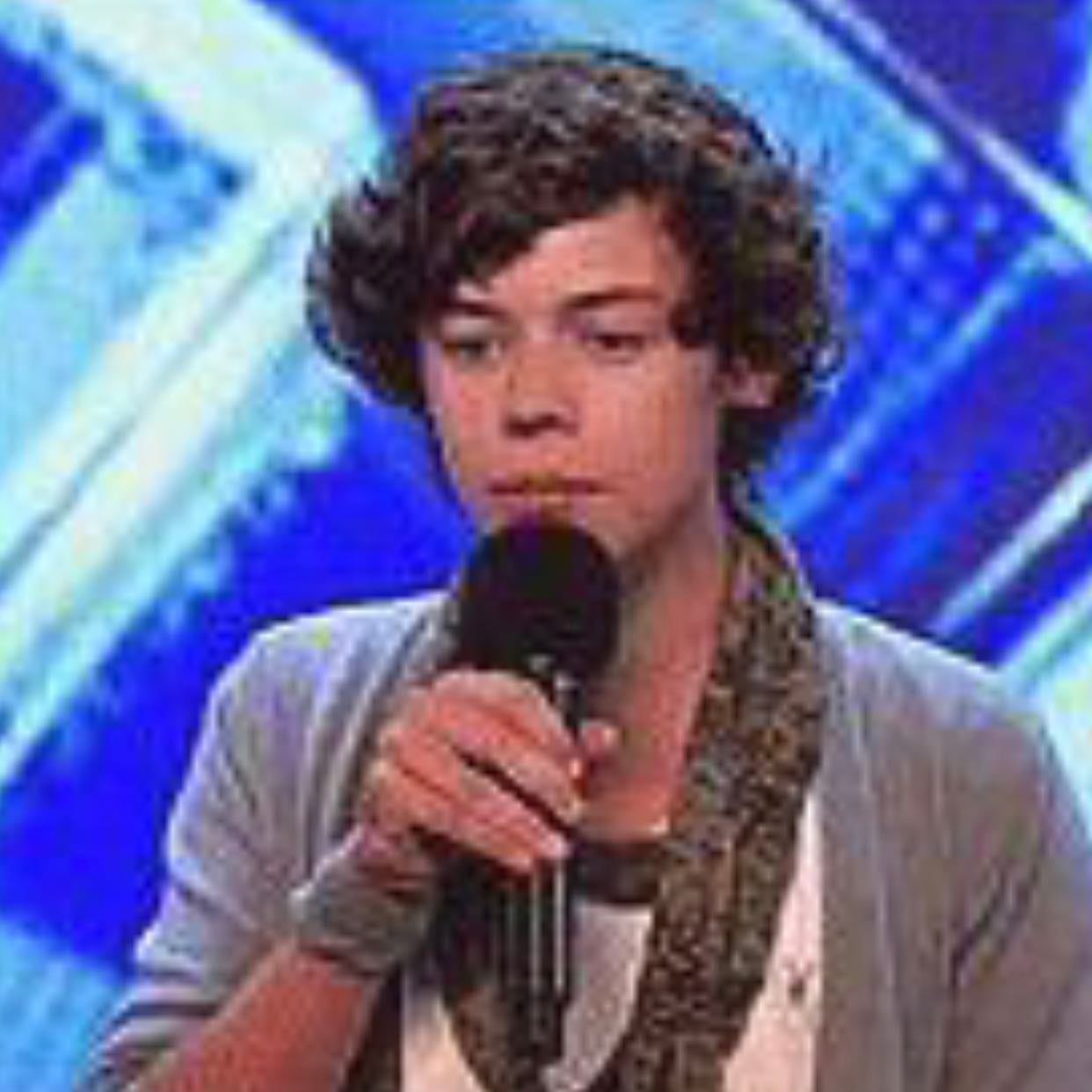 “i work at a bAkery.”