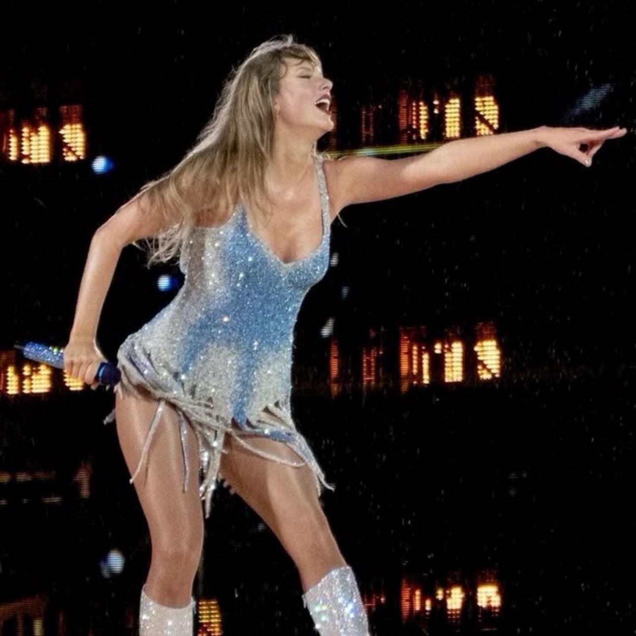 blue and white - ok so i HATE this dress so like the colors dont match the fearless era and i HATE and i mean HATE it