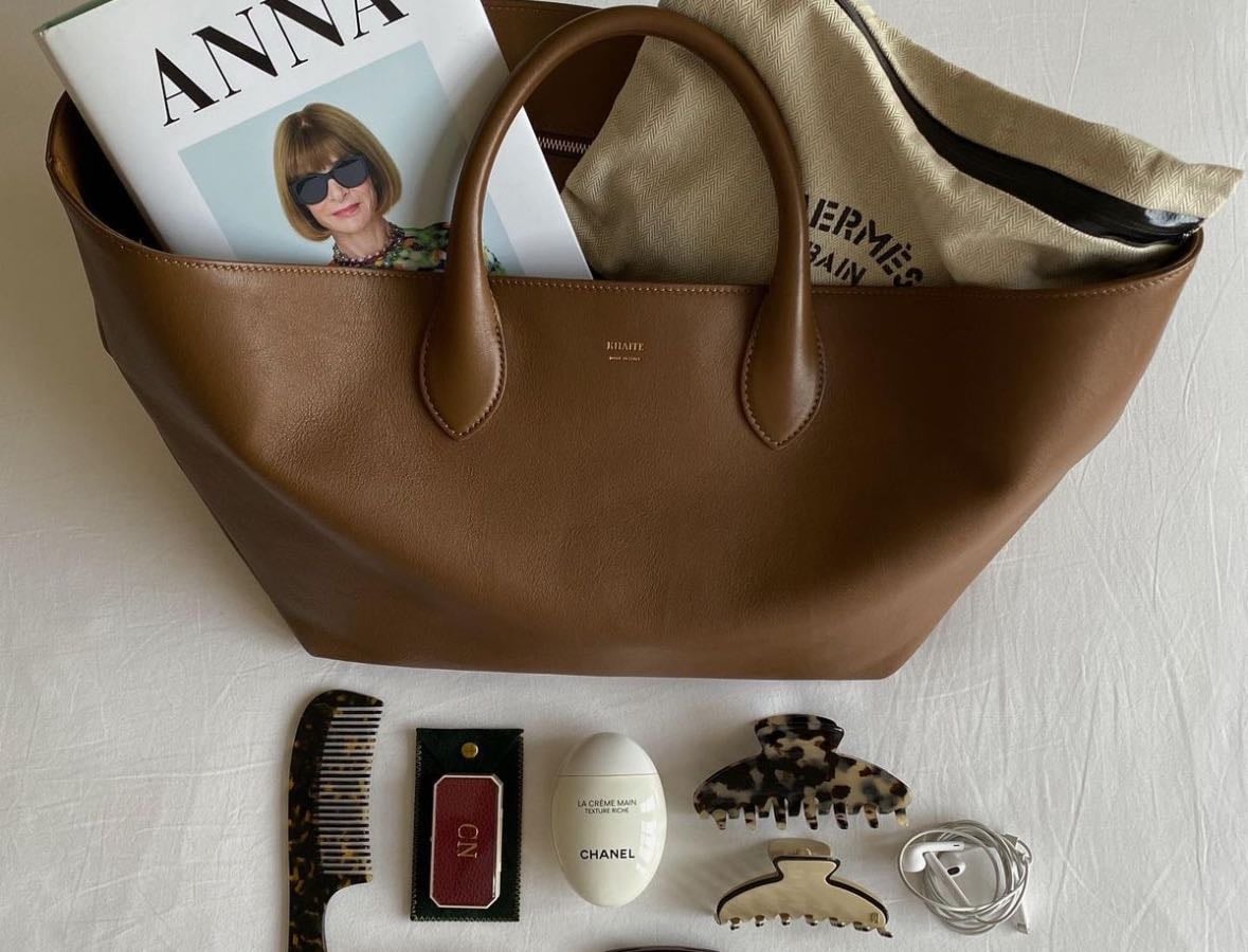 What is in my collegue bag? 🧳