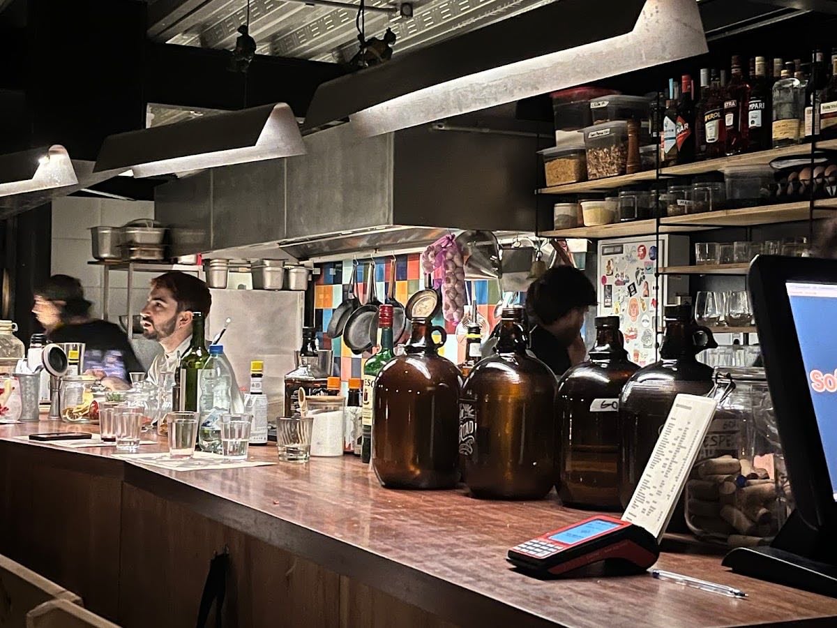 Demorondanga Bar