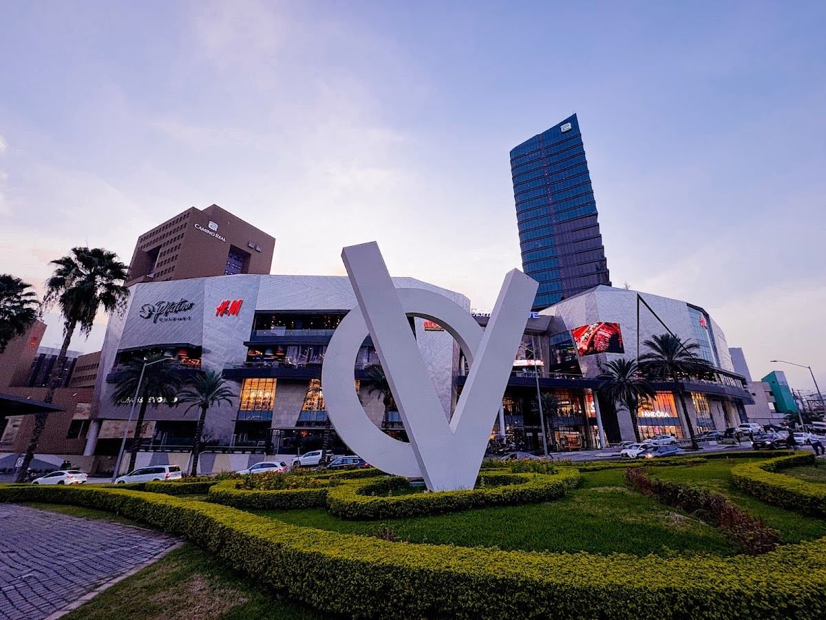 Fashion drive - Frente a metropolitan center, san pedro