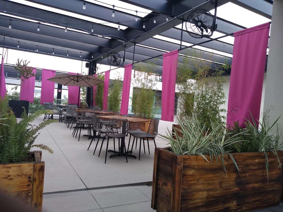 Daisuke karaoke - Plaza tribeca, a 6 minutos de avanta gardens, san pedro