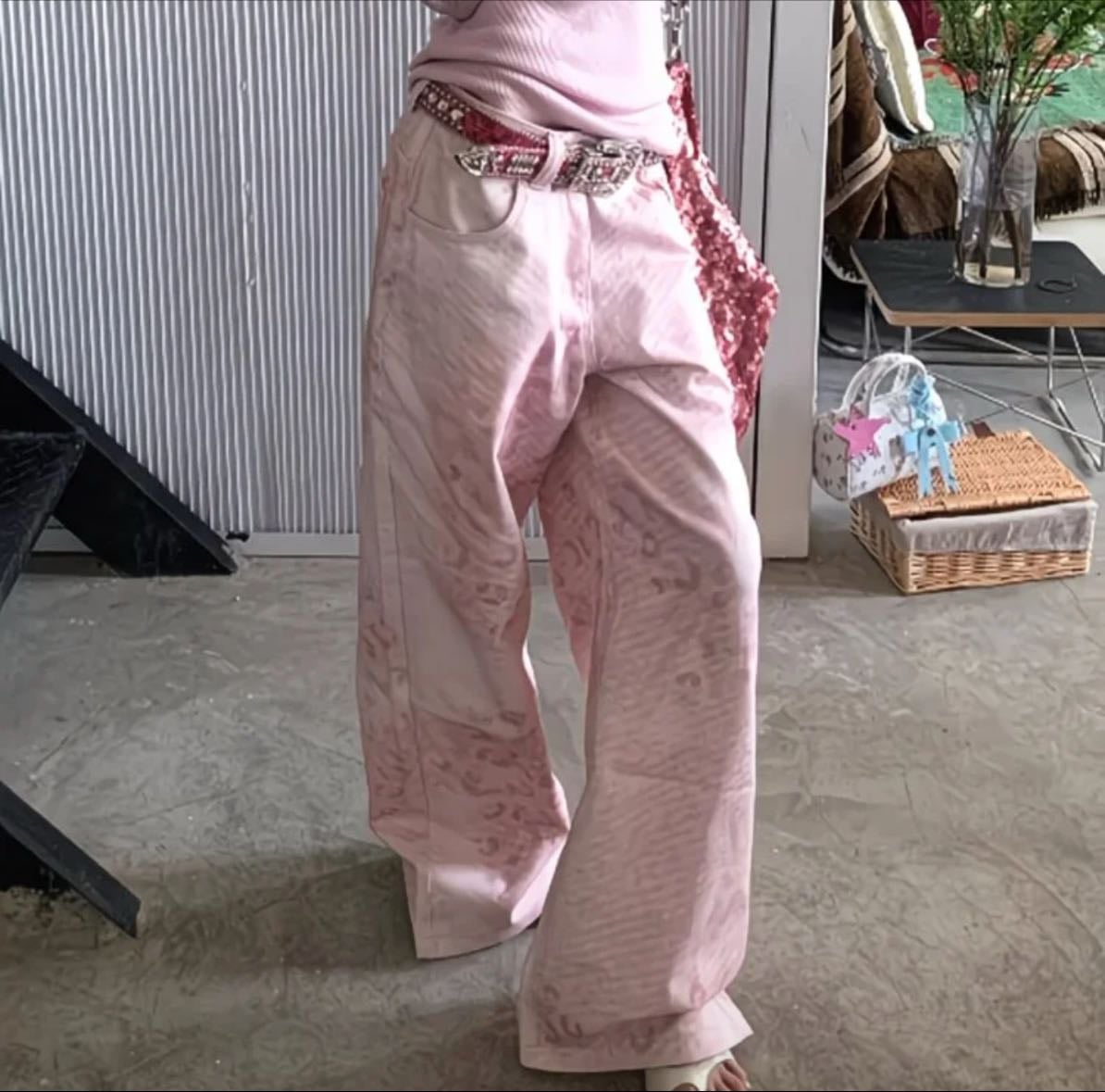 pink jeans