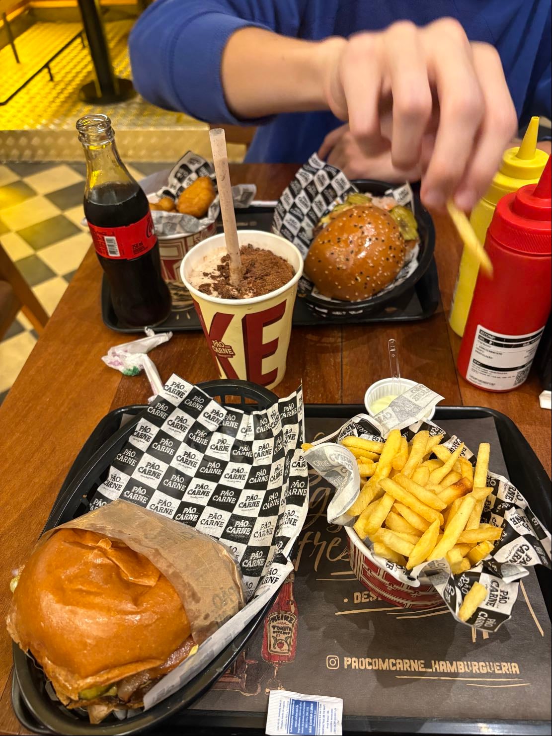 Pão com Carne