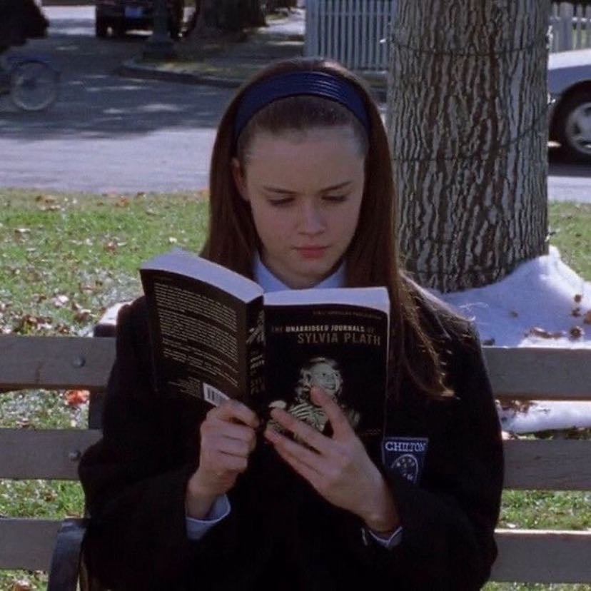 Rory Gilmore - loves books and coffee, always wants to be perfect at school, her best friend is her mum, introvert