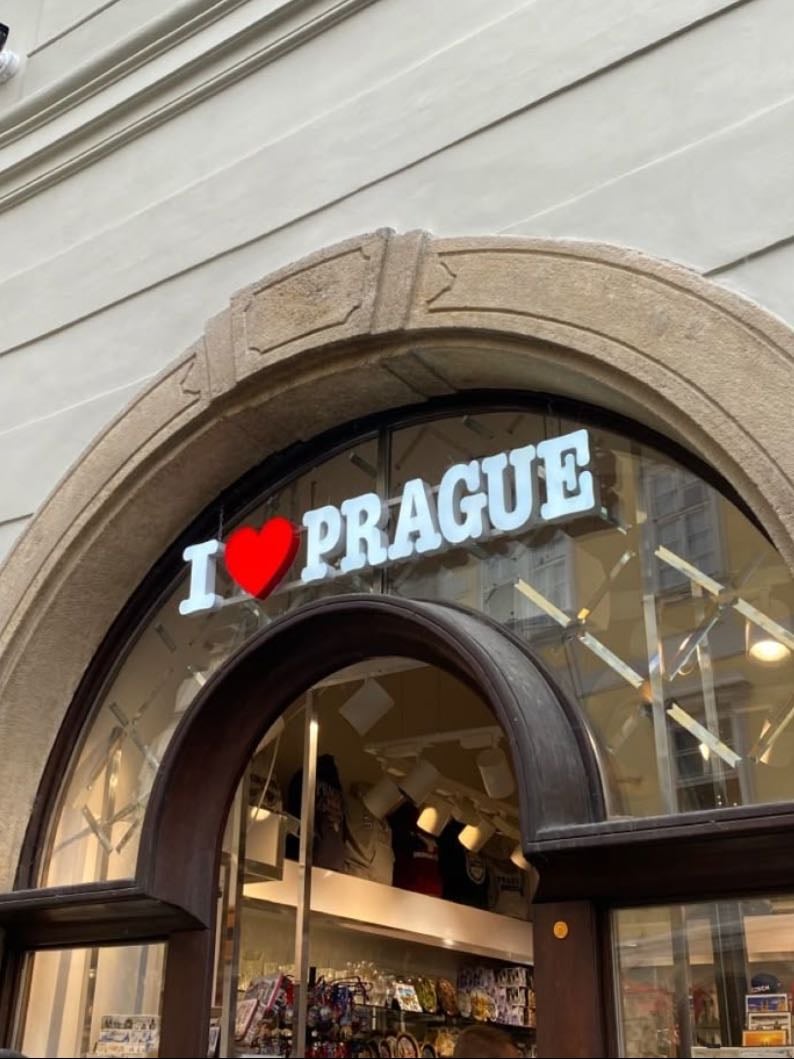 solo trip to prague