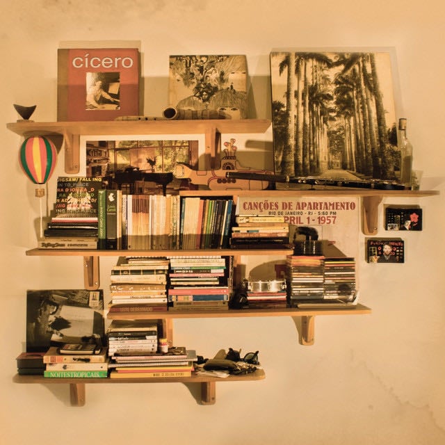Canções de Apartamento - Album · Cícero