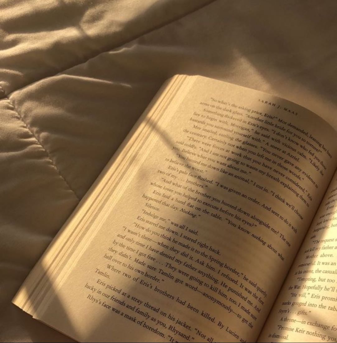 books ── ⋆⋅𖤓⋅⋆ ── - Books hypelist by Alfon Cahisa