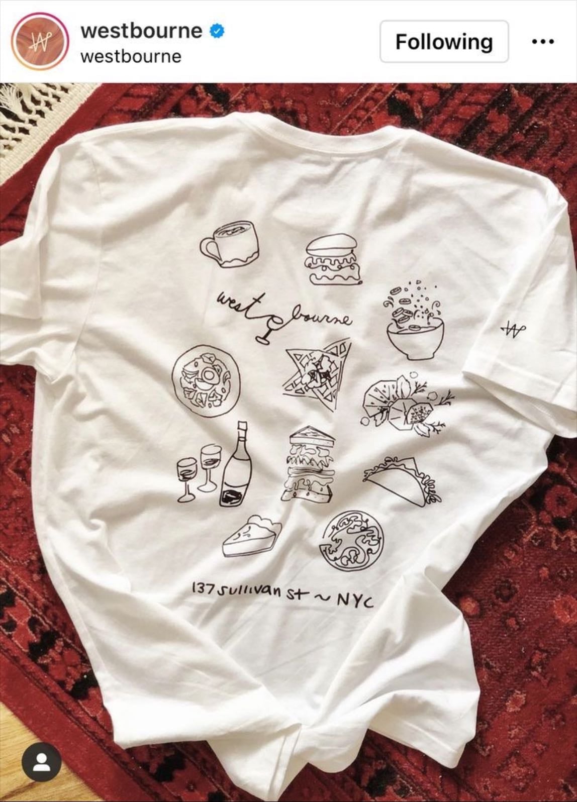 Camisa con dibujos de cosas que le gustan