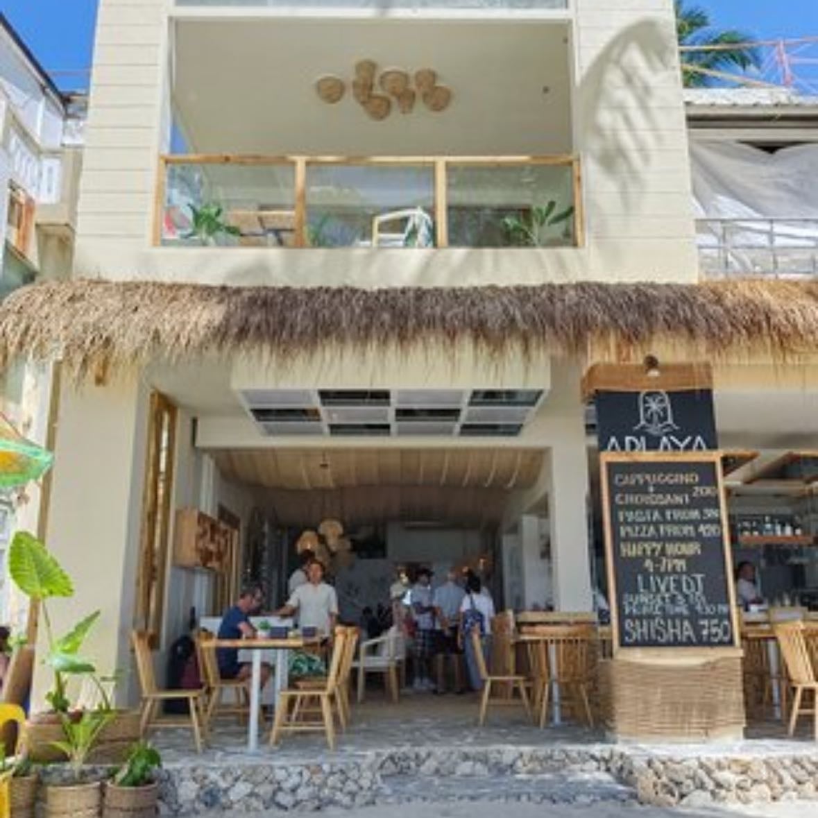 Aplaya the Beach Bar & Italian Food