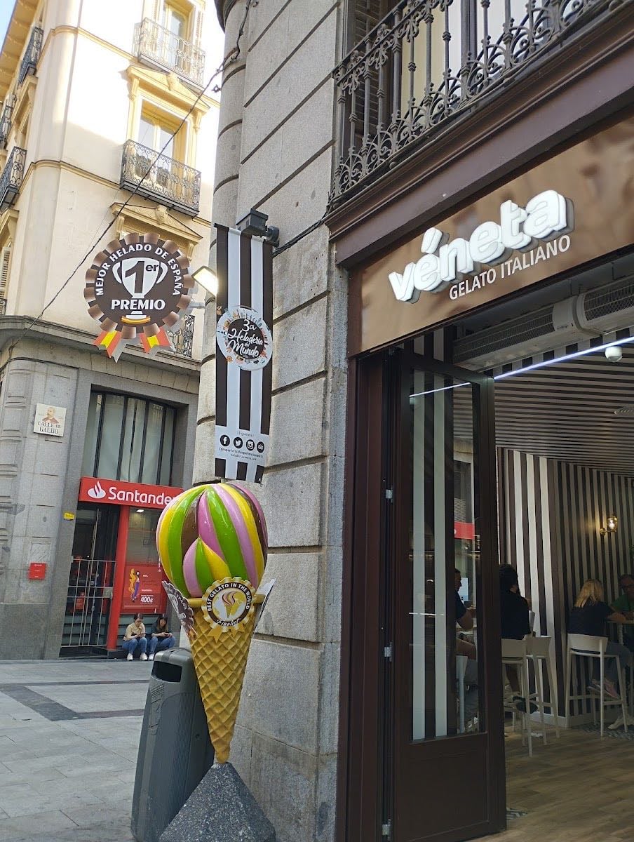 Véneta Heladería - Helado galleta de la abuela