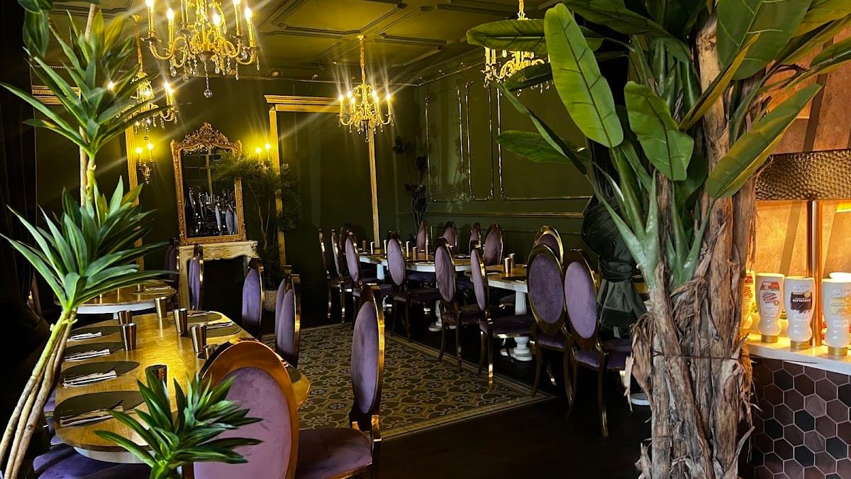 Luxury Buffet Banbam
