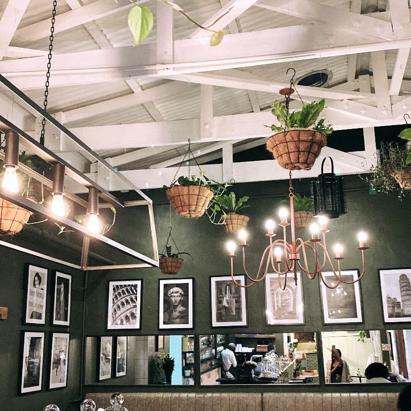 La Pergola - An Italian restaurant on 44 Stanley Avenue