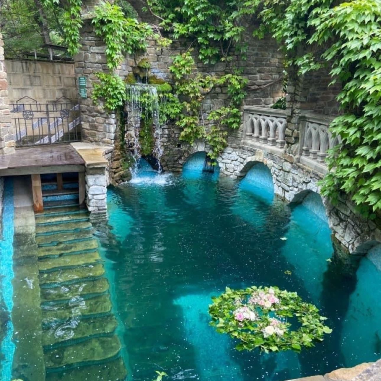An inner cave pool
