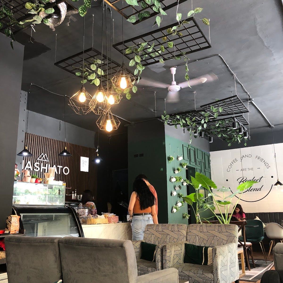 MASHIATO Coffee + Bakery & Fun