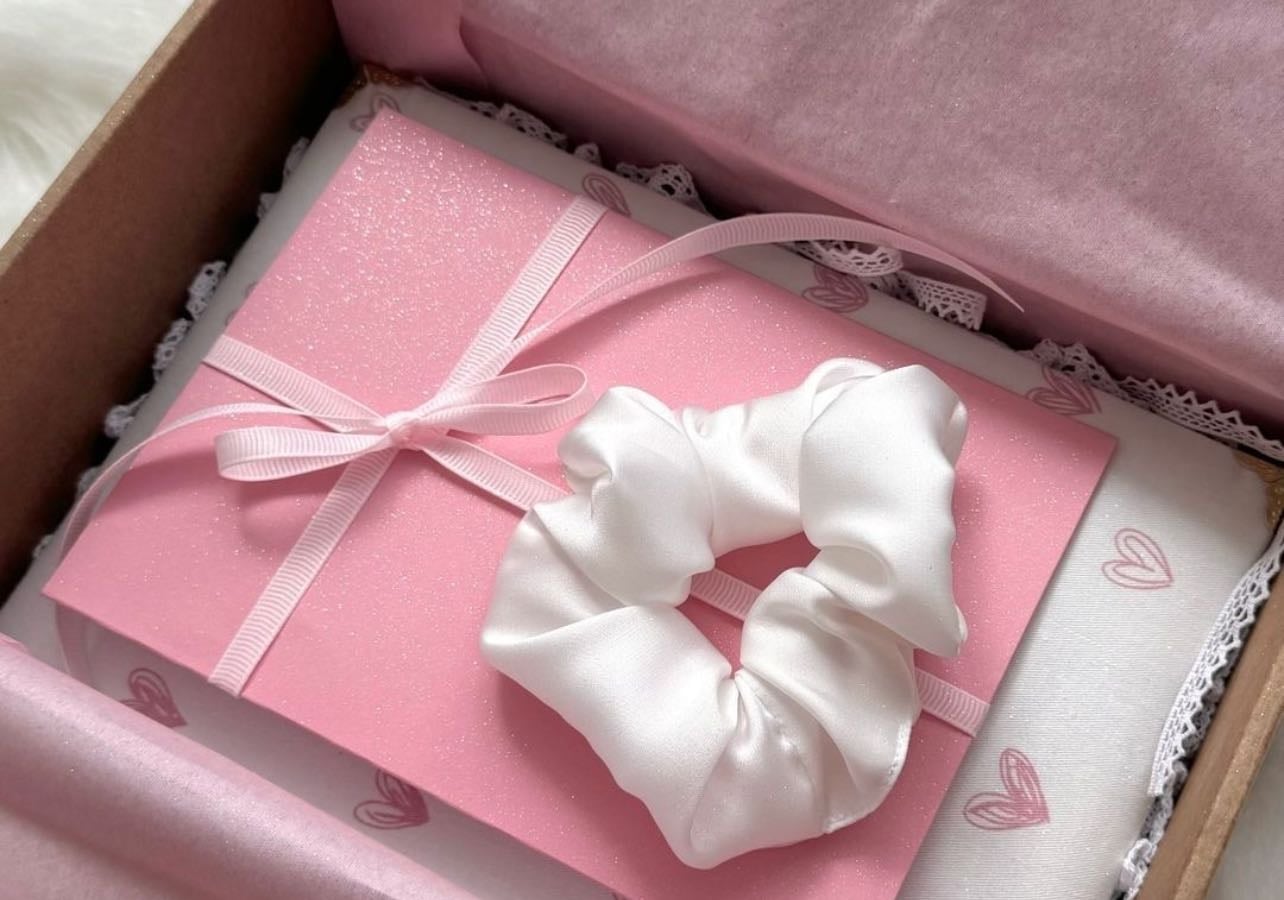 gift box wishlist - other hypelist by lu