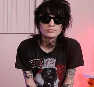 All Johnnie Guilbert songs - Playlist
